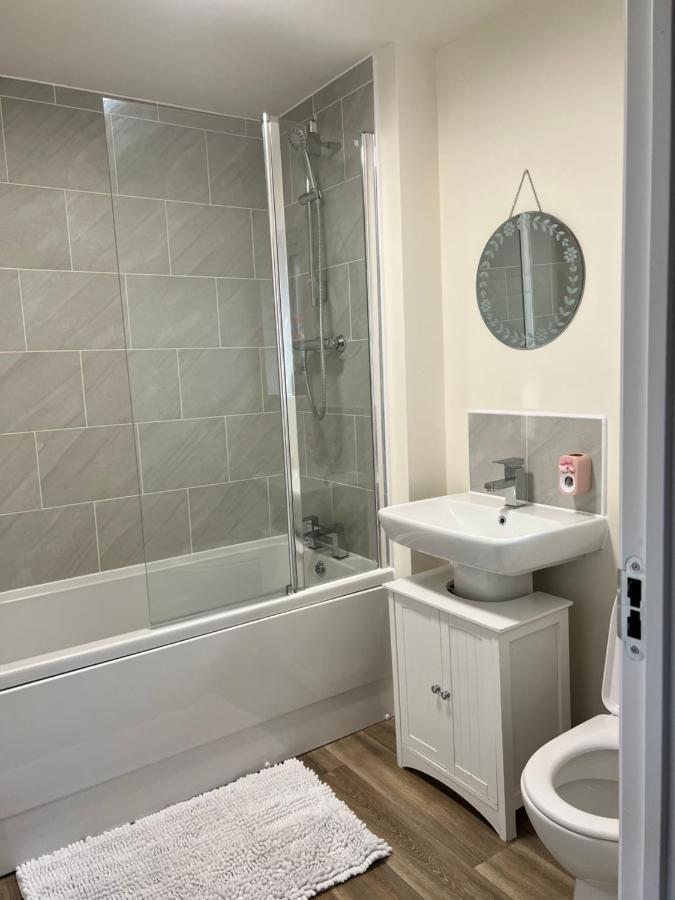 Cosy Double Room With Private Bathroom Homestay Caldecote Eksteriør bilde